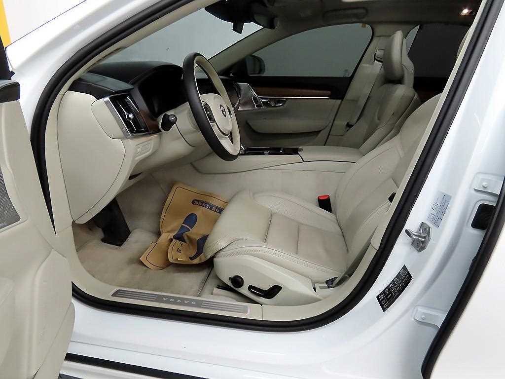 볼보 S90 T8 AWD 엑설런스 이미지 5