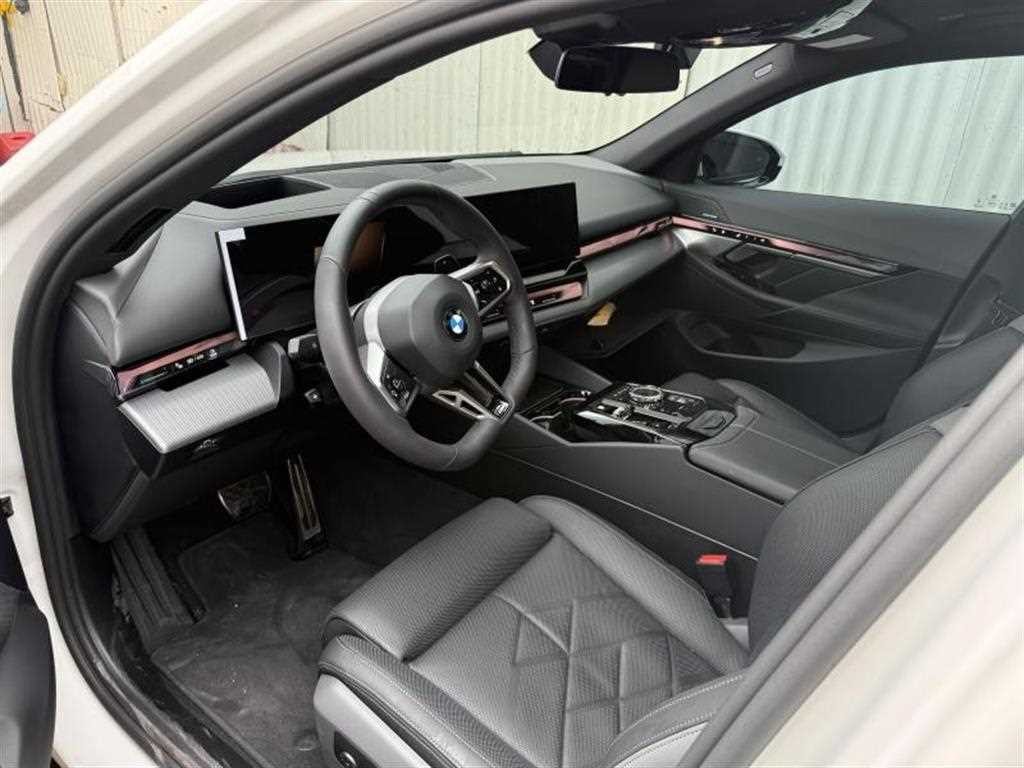 BMW 5시리즈 5시리즈 (G60) 530i xDrive M 스포츠 이미지 12