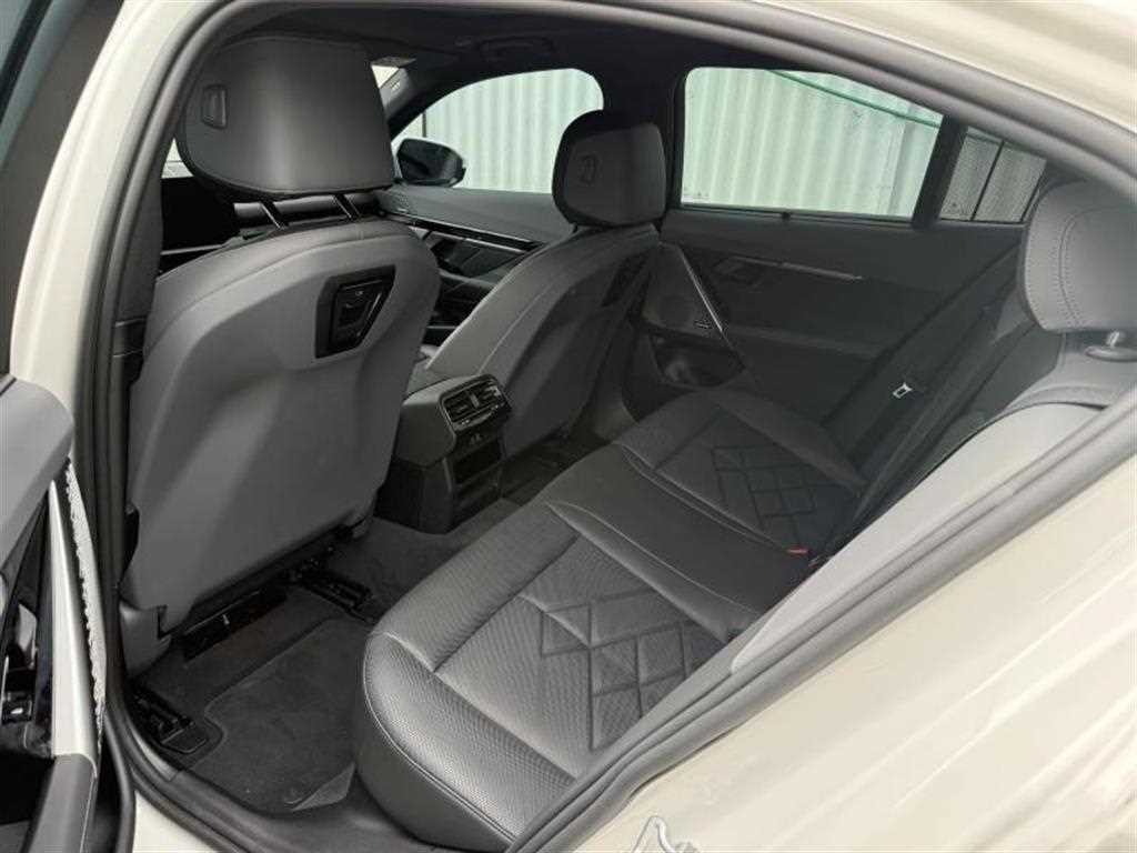 BMW 5시리즈 5시리즈 (G60) 530i xDrive M 스포츠 이미지 14