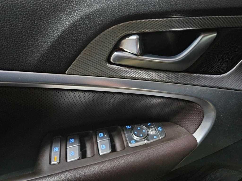 제네시스 G70 더 뉴 G70 가솔린 2.0T 2WD 이미지 9