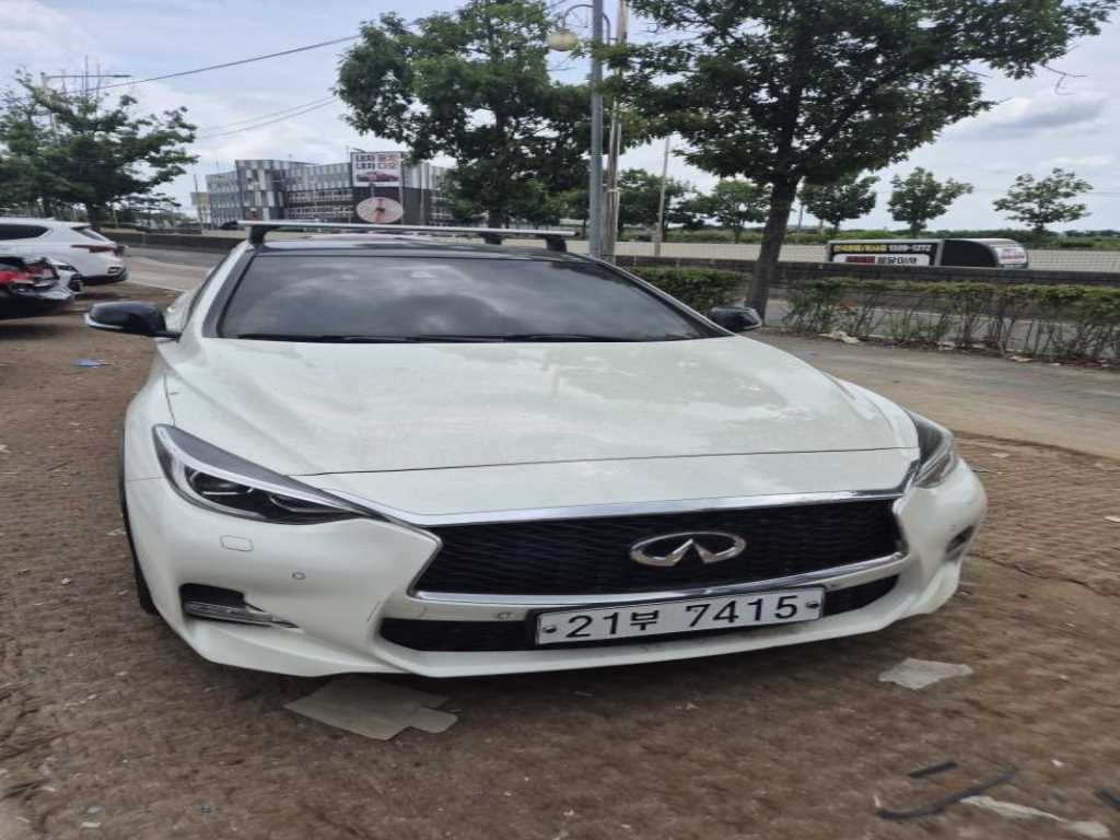 인피니티 Q Q30 2.0 프리미엄 이미지 1