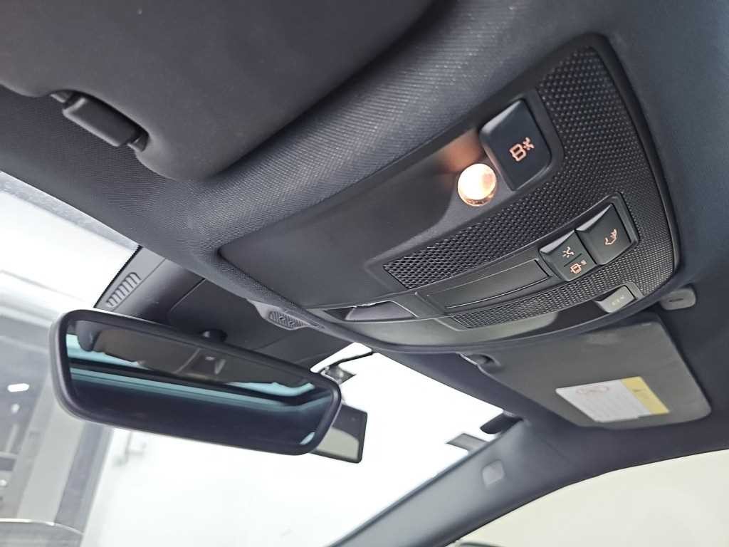 인피니티 Q Q30 2.0 프리미엄 이미지 15