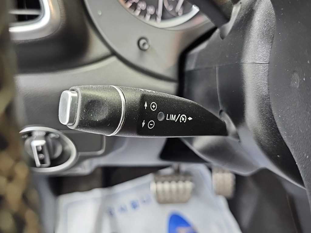 인피니티 Q Q30 2.0 프리미엄 이미지 16