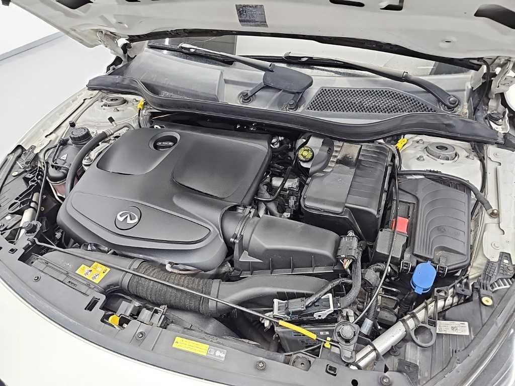 인피니티 Q Q30 2.0 프리미엄 이미지 5