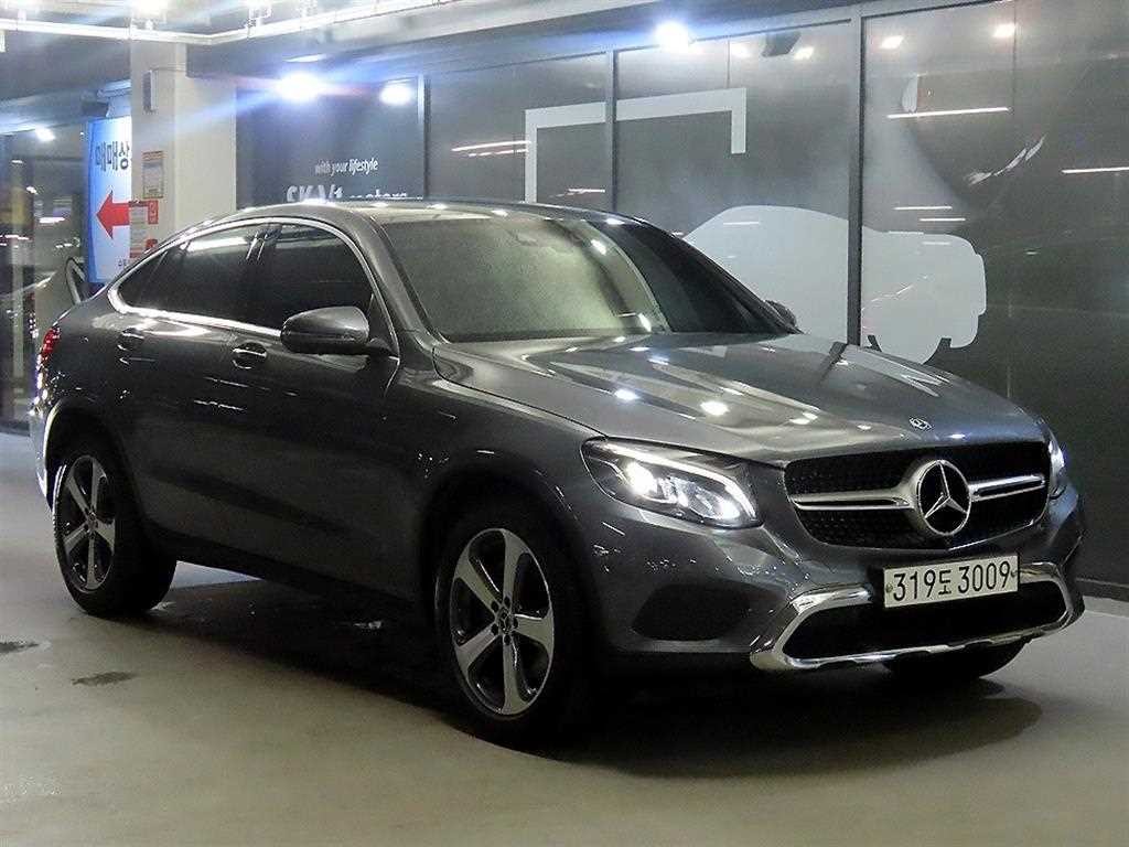 벤츠 GLC 클래스 GLC클래스 X253 GLC 300 4MATIC 쿠페 이미지 1