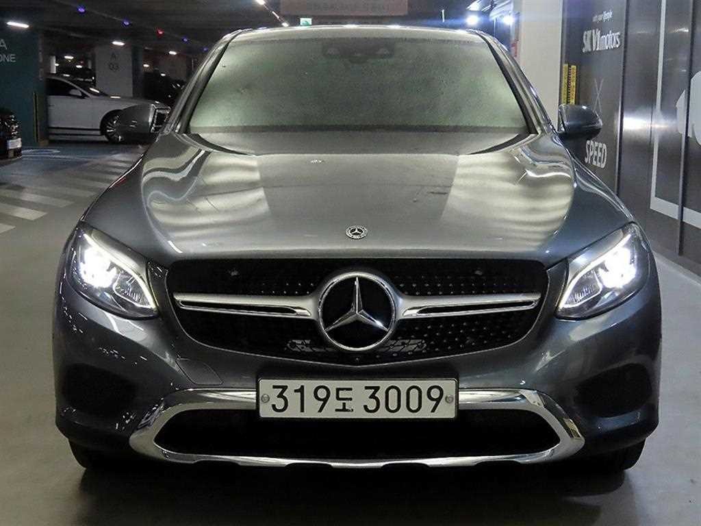 벤츠 GLC 클래스 GLC클래스 X253 GLC 300 4MATIC 쿠페 이미지 2