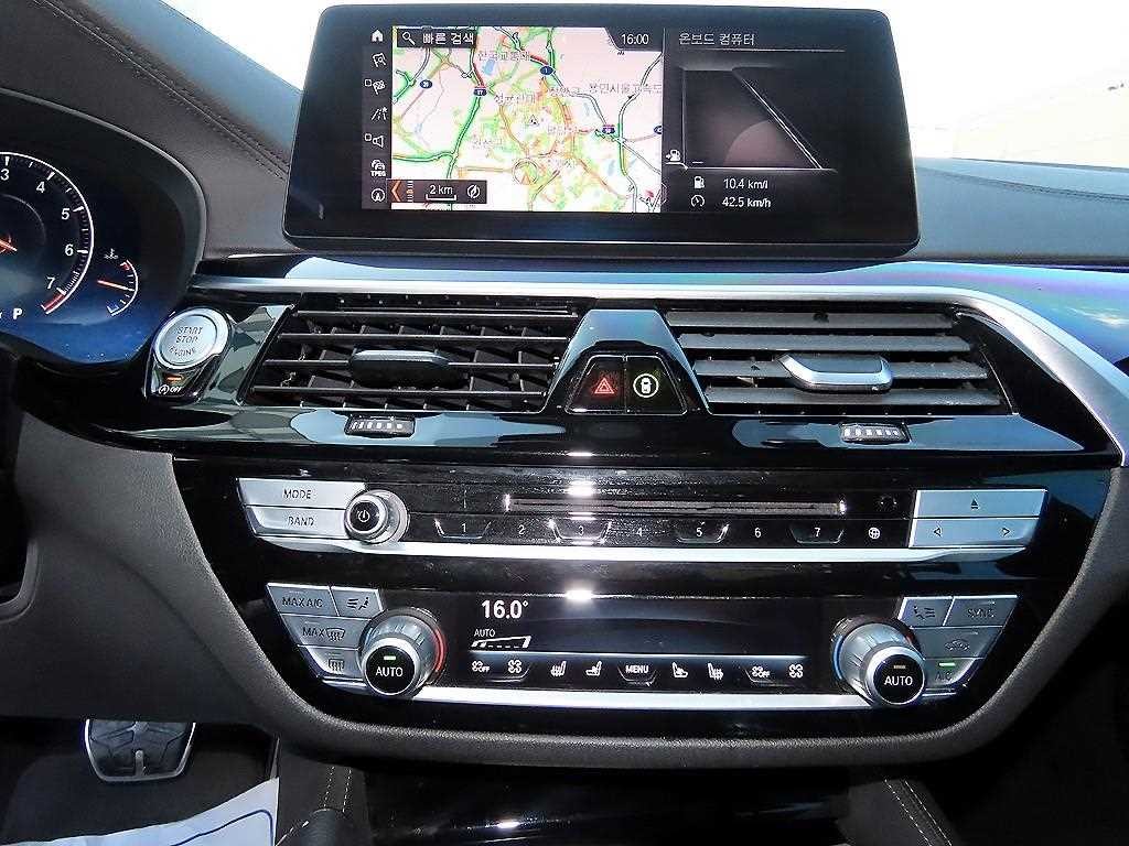 BMW 5시리즈 5시리즈 (G30) 530i M 스포츠 플러스 이미지 14