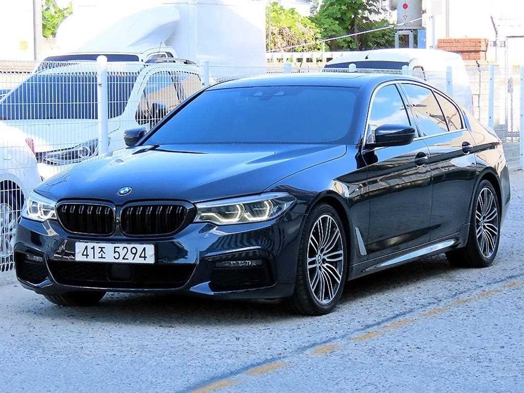 BMW 5시리즈 5시리즈 (G30) 530i M 스포츠 플러스 이미지 2