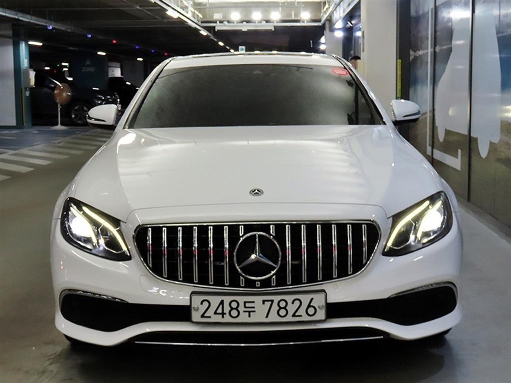 벤츠 E 클래스 E-클래스 W213 E250 아방가르드 이미지 2