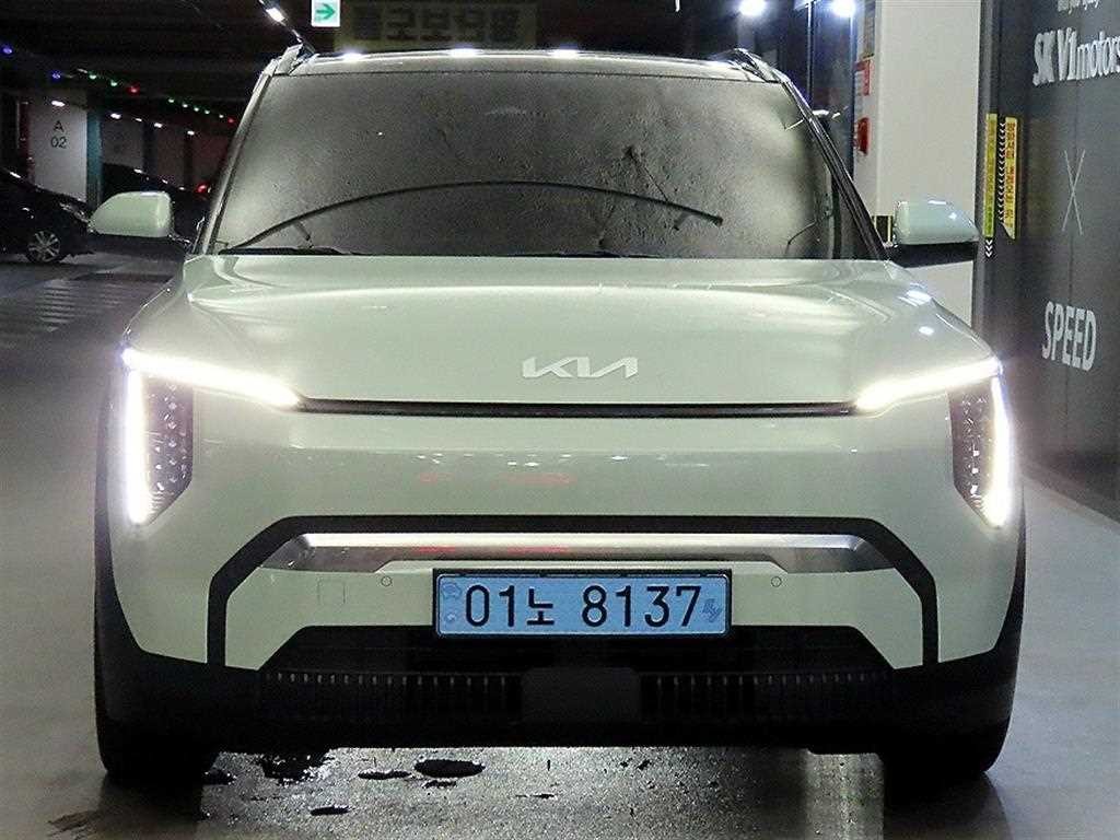 기아 EV3 스탠다드 어스 이미지 2