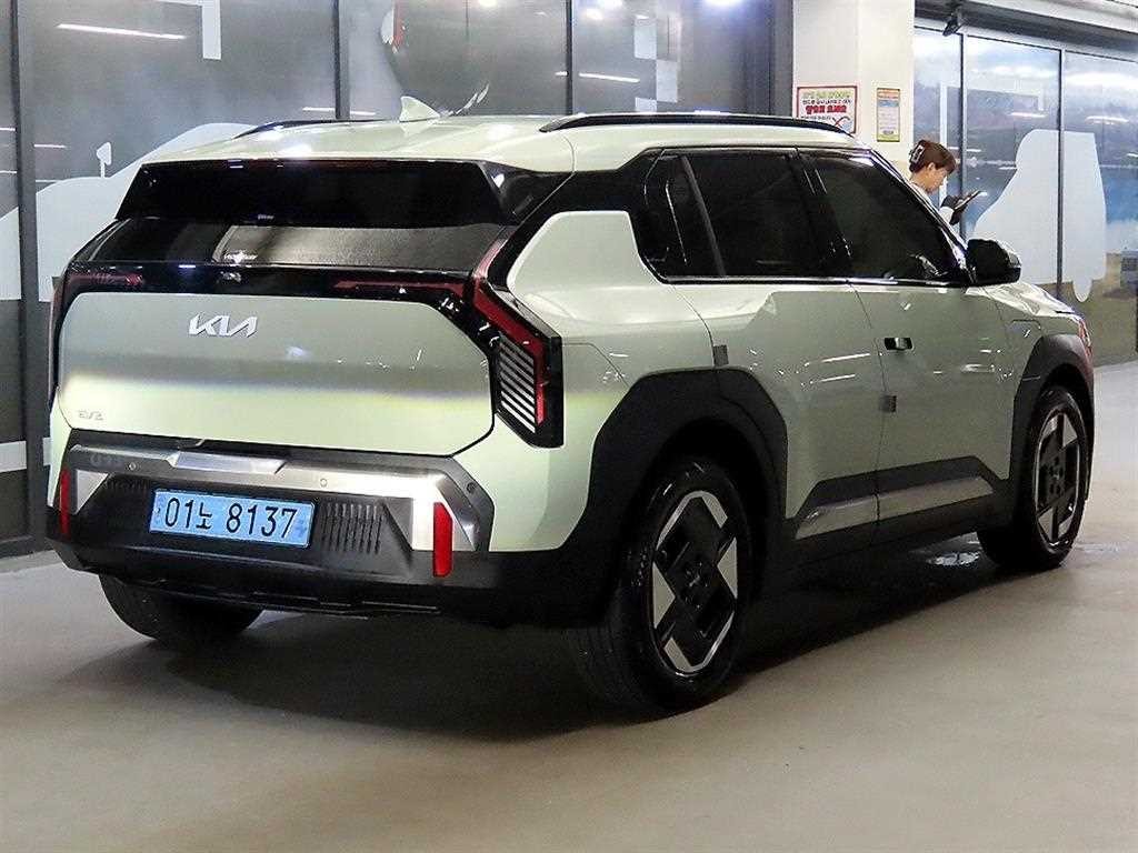 기아 EV3 스탠다드 어스 이미지 4