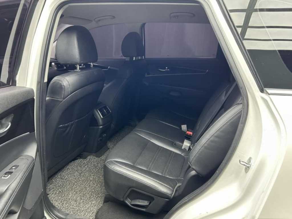 기아 쏘렌토 더 뉴 쏘렌토 디젤 2.2 4WD 프레스티지 이미지 6