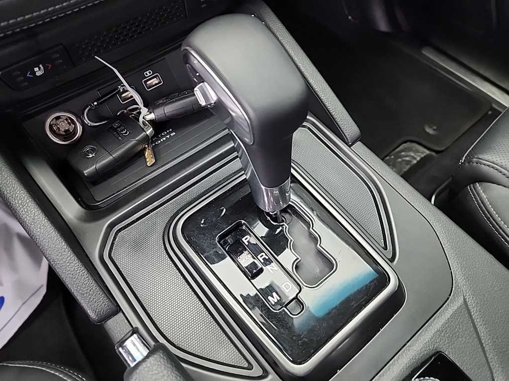 KG모빌리티(쌍용) 렉스턴 더 뉴 렉스턴 스포츠 칸 디젤 2.2 4WD 프레스티지 이미지 8