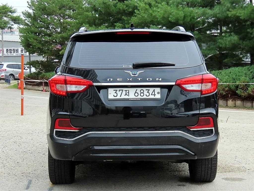 KG모빌리티(쌍용) 렉스턴 G4렉스턴 디젤 2.2 4WD 헤리티지 이미지 4
