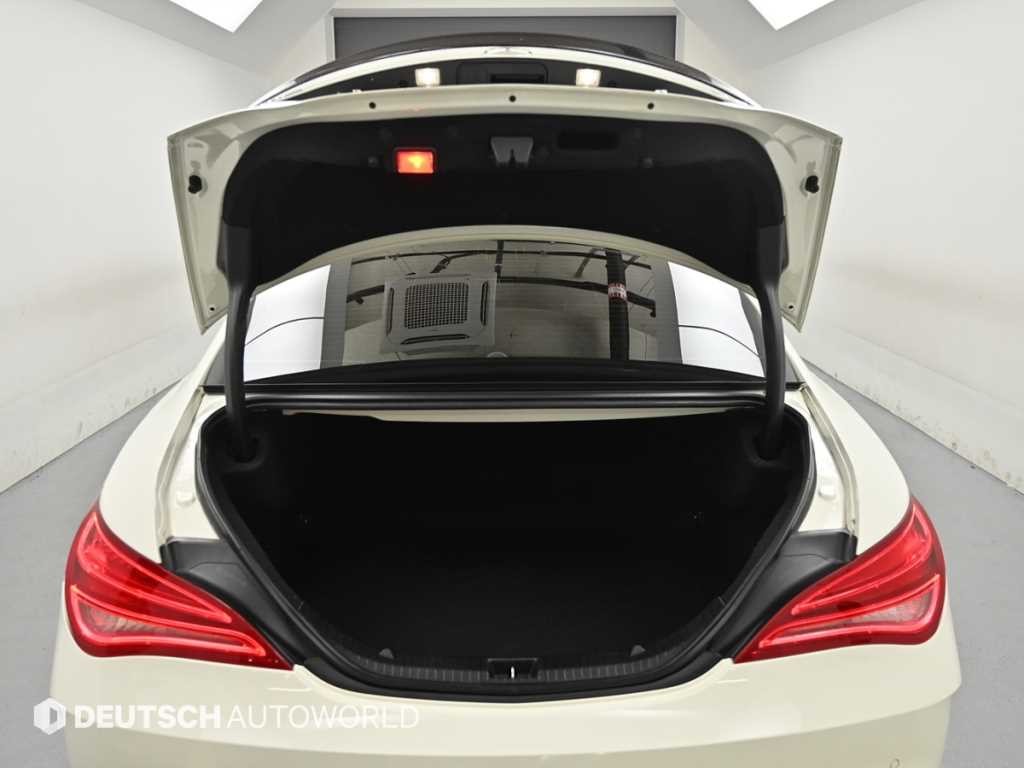 벤츠 CLA 클래스 CLA클래스 CLA 45 AMG 4MATIC 이미지 19