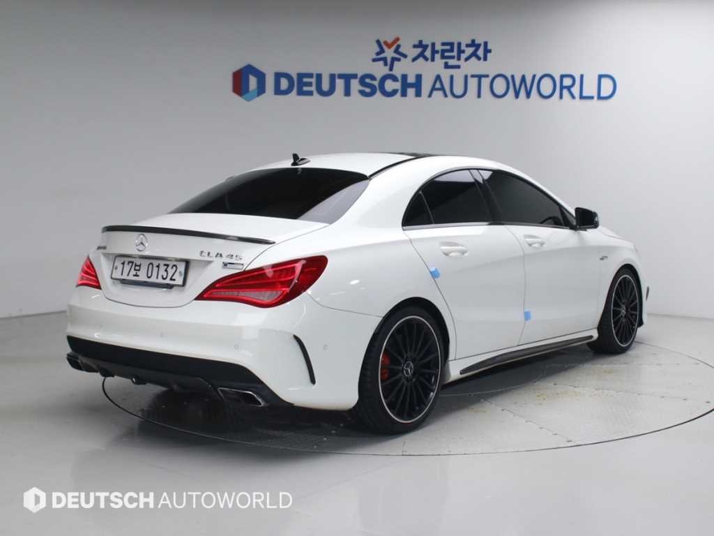 벤츠 CLA 클래스 CLA클래스 CLA 45 AMG 4MATIC 이미지 2