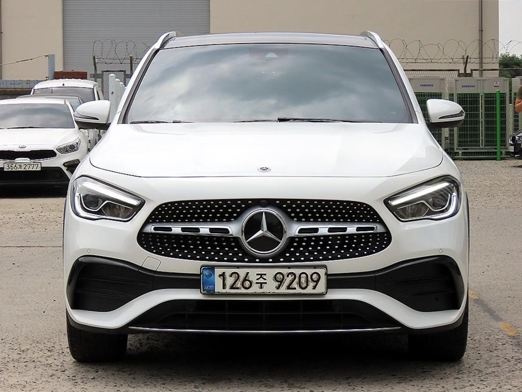 벤츠 GLA 클래스 GLA클래스 H247 GLA250 4MATIC 이미지 1