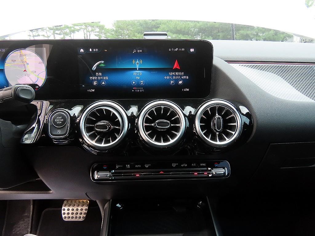 벤츠 GLA 클래스 GLA클래스 H247 GLA250 4MATIC 이미지 13