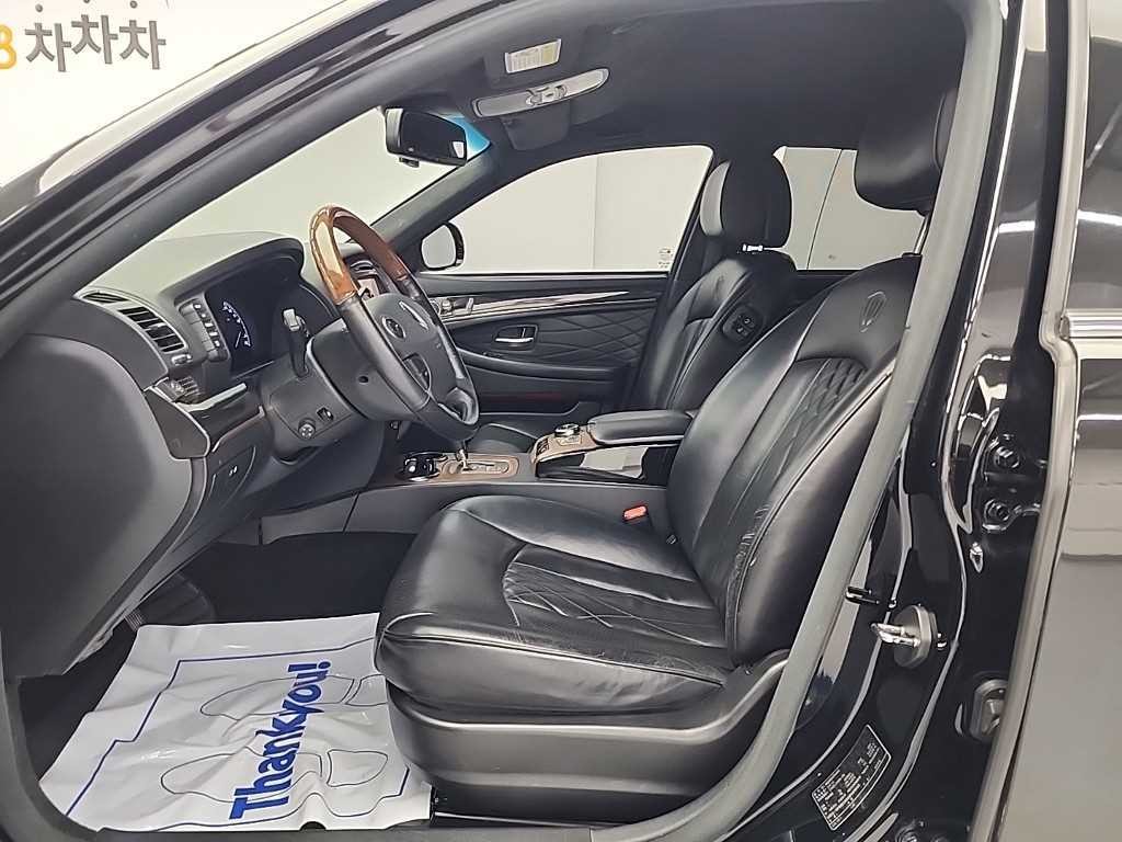 KG모빌리티(쌍용) 체어맨 뉴체어맨W 가솔린 4WD CW600 4TRONIC 프레스티지 이미지 11