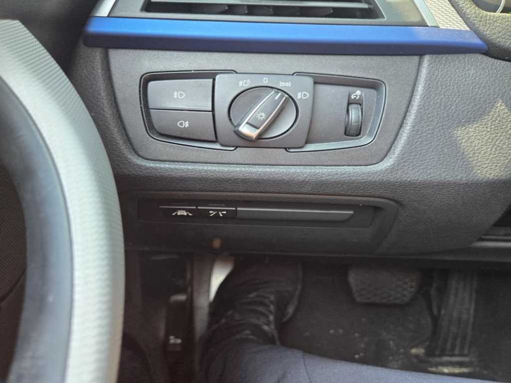 BMW 3시리즈 3시리즈 (F30) 330i M 스포츠 이미지 9