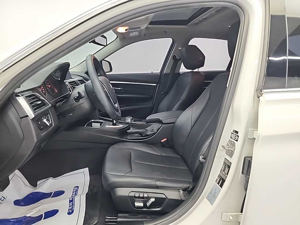 BMW 3시리즈 3시리즈 (F30) 320i 럭셔리 이미지 11