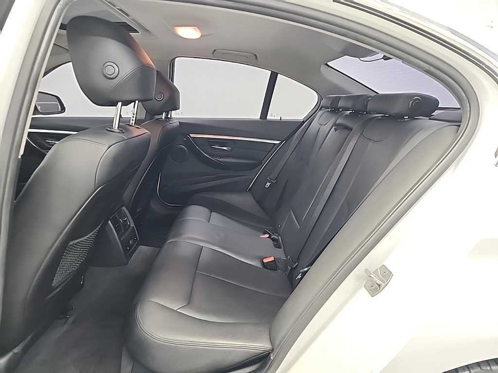 BMW 3시리즈 3시리즈 (F30) 320i 럭셔리 이미지 12