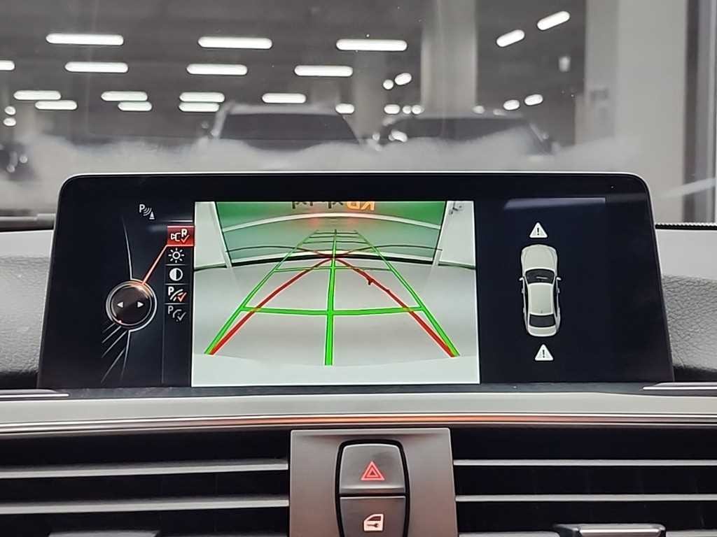 BMW 3시리즈 3시리즈 (F30) 320i 럭셔리 이미지 16