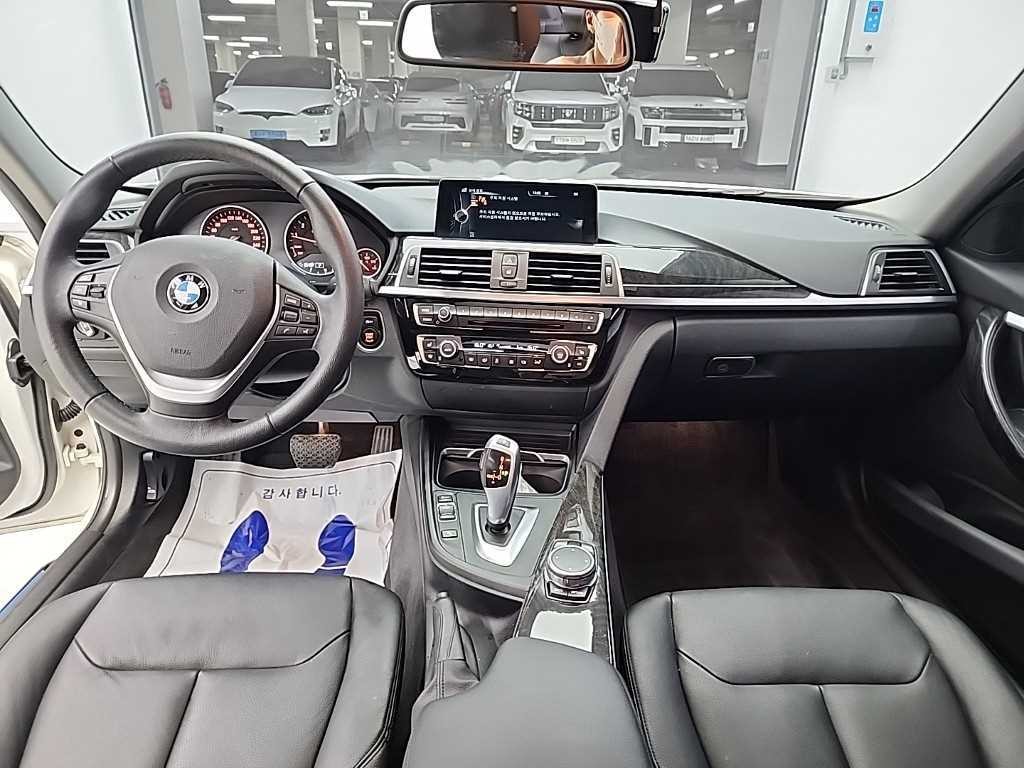 BMW 3시리즈 3시리즈 (F30) 320i 럭셔리 이미지 7