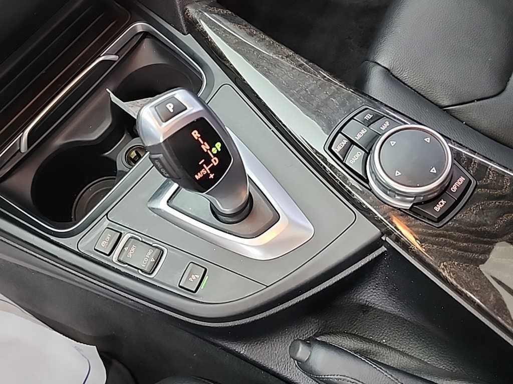 BMW 3시리즈 3시리즈 (F30) 320i 럭셔리 이미지 8
