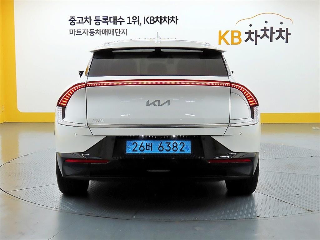 기아 EV6 롱레인지 어스 이미지 3