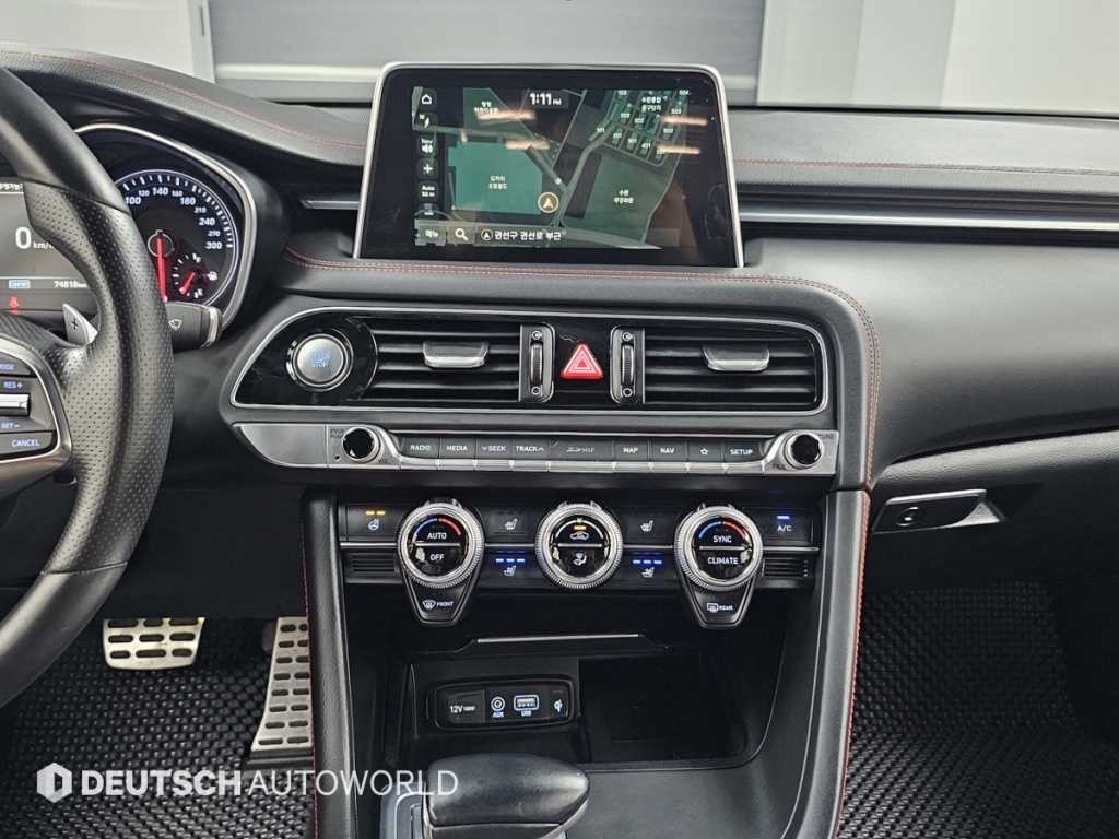제네시스 G70 2.0T AWD 스포츠 패키지 이미지 14
