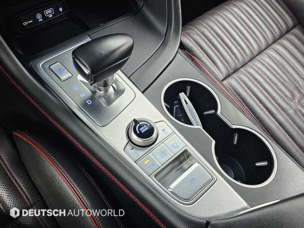 제네시스 G70 2.0T AWD 스포츠 패키지 이미지 9