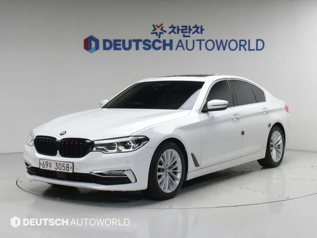 BMW 5시리즈 5시리즈 (G30) 520d M 스포츠 플러스 이미지 1