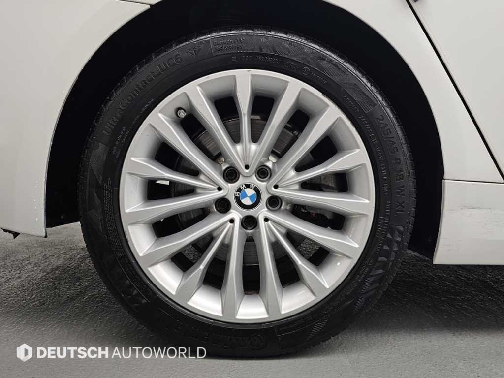 BMW 5시리즈 5시리즈 (G30) 520d M 스포츠 플러스 이미지 5