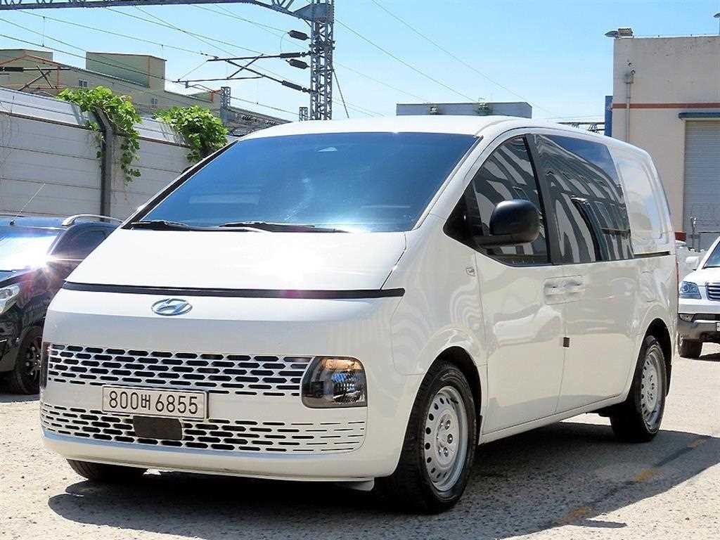 현대 스타리아 2WD 디젤 카고 스마트 5인승 이미지 2