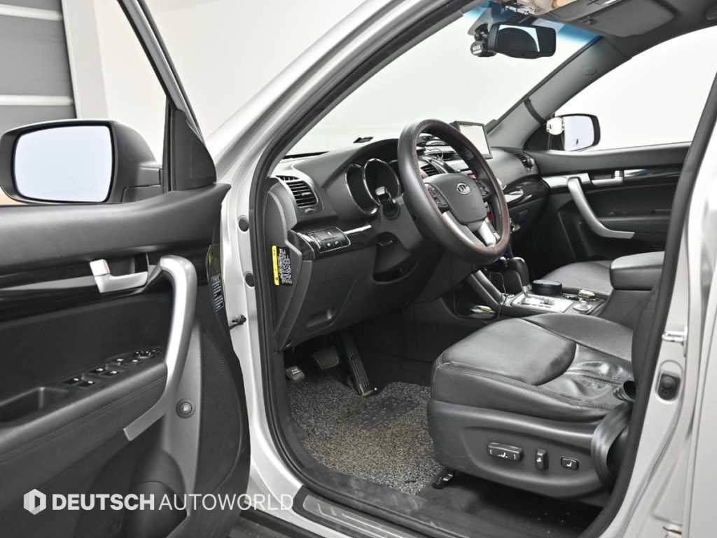 기아 쏘렌토 쏘렌토 R 디젤 2WD 2.2 TLX 최고급형 이미지 11