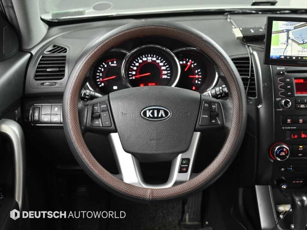 기아 쏘렌토 쏘렌토 R 디젤 2WD 2.2 TLX 최고급형 이미지 13