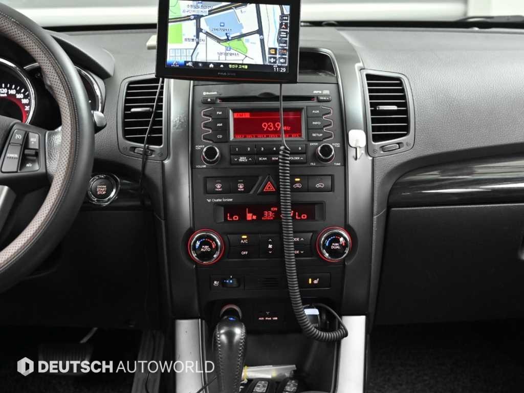 기아 쏘렌토 쏘렌토 R 디젤 2WD 2.2 TLX 최고급형 이미지 14