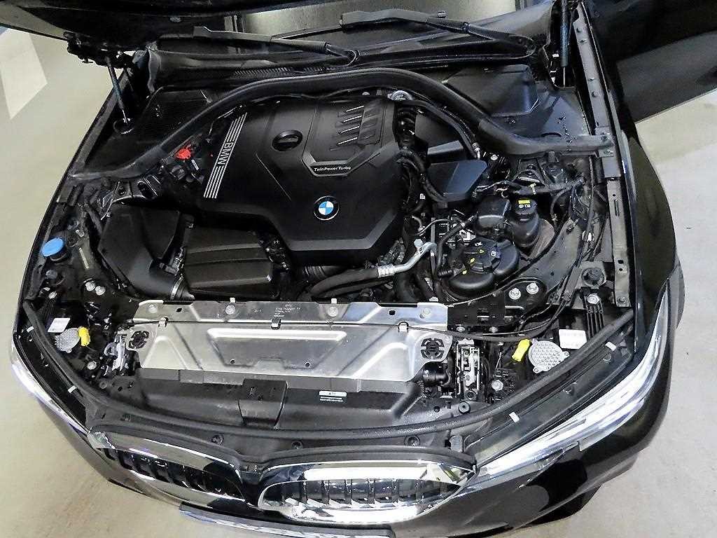 BMW 3시리즈 3시리즈 (G20) 320i M 스포츠 이미지 17