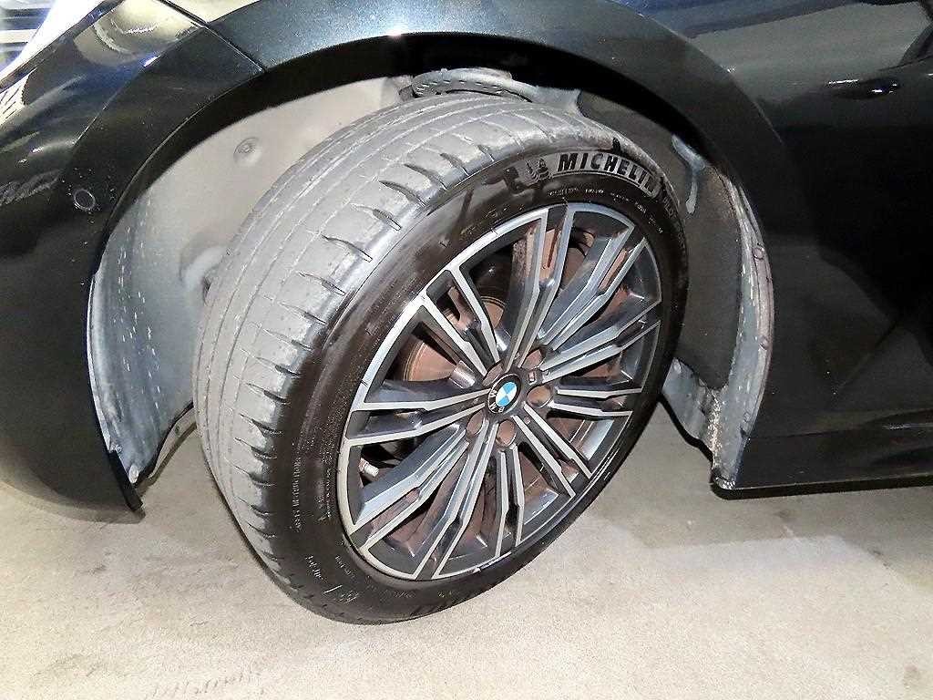 BMW 3시리즈 3시리즈 (G20) 320i M 스포츠 이미지 18