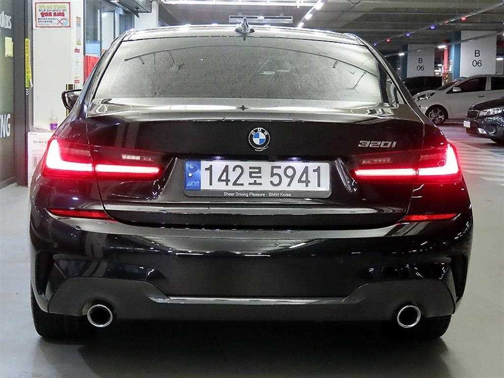 BMW 3시리즈 3시리즈 (G20) 320i M 스포츠 이미지 5