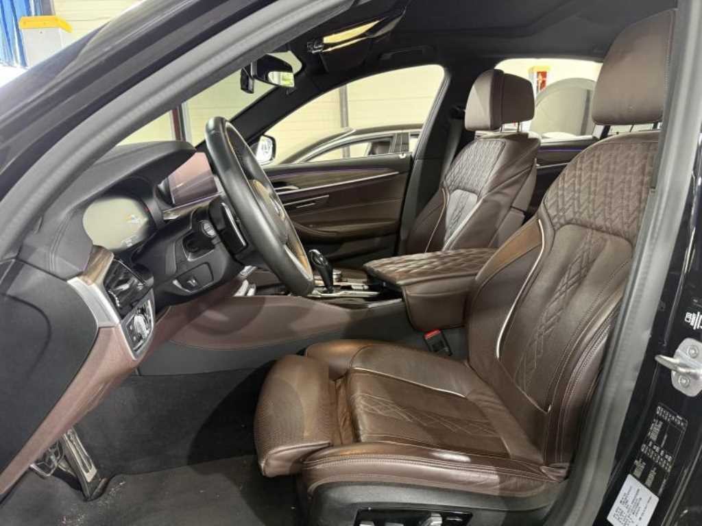 BMW 5시리즈 5시리즈 (G30) 520d M 스포츠 플러스 이미지 11