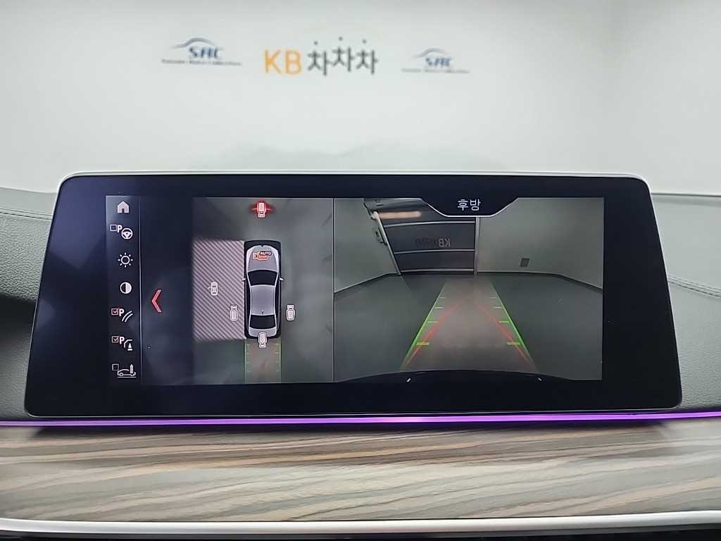 BMW 5시리즈 5시리즈 (G30) 520d M 스포츠 플러스 이미지 16