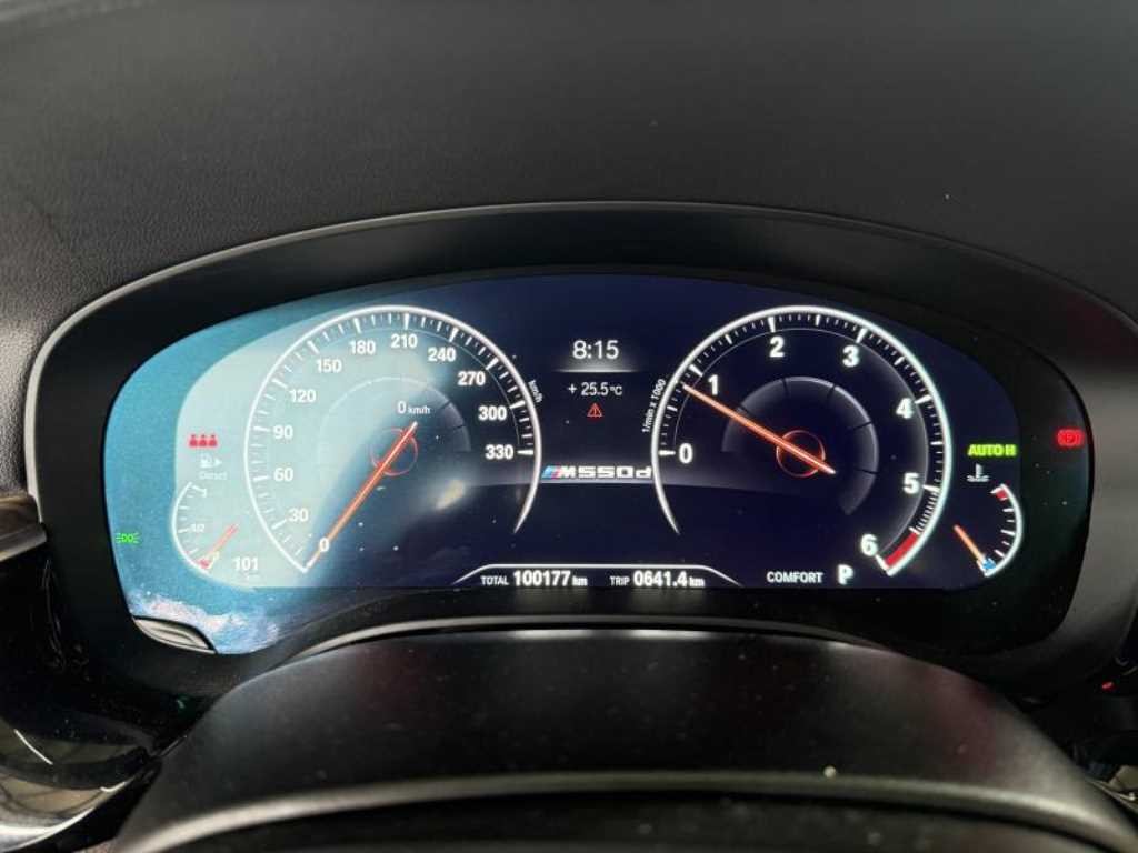 BMW 5시리즈 5시리즈 (G30) 520d M 스포츠 플러스 이미지 5