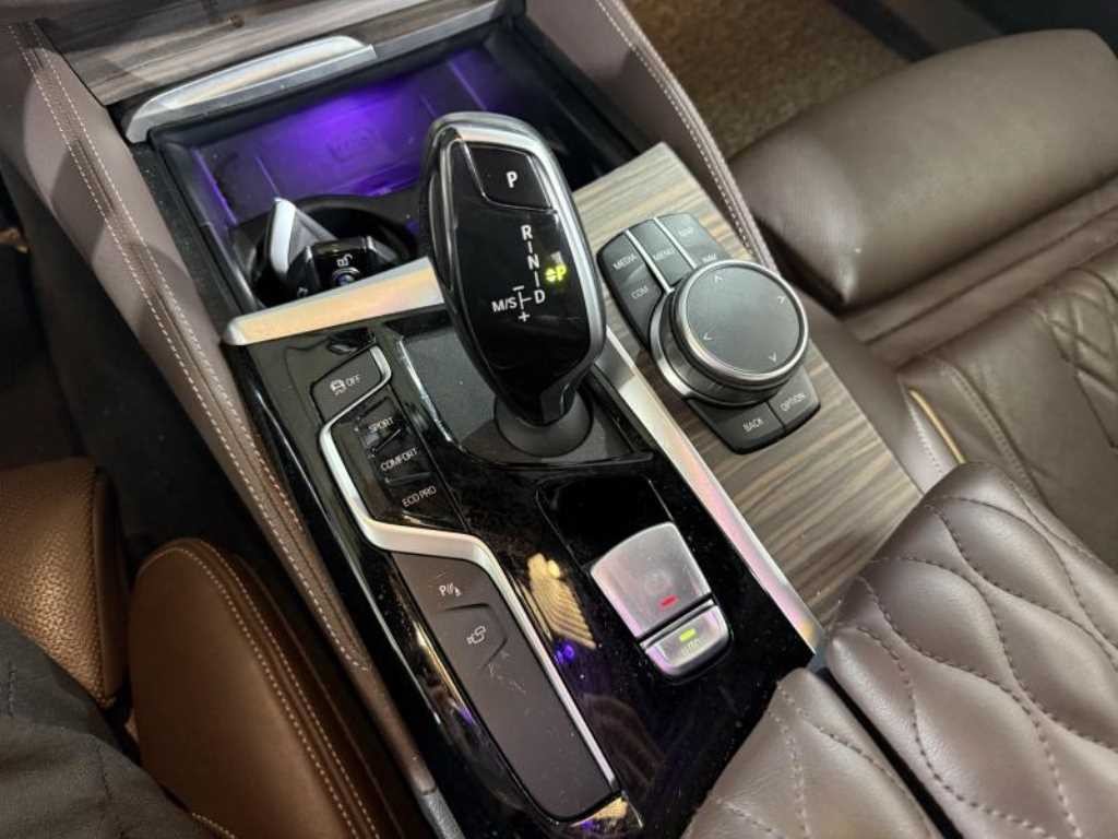 BMW 5시리즈 5시리즈 (G30) 520d M 스포츠 플러스 이미지 9
