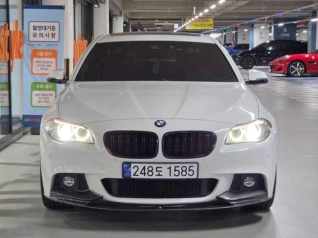 BMW 5시리즈 5시리즈 (F10) 528i xDrive M 에어로 다이나믹 이미지 2