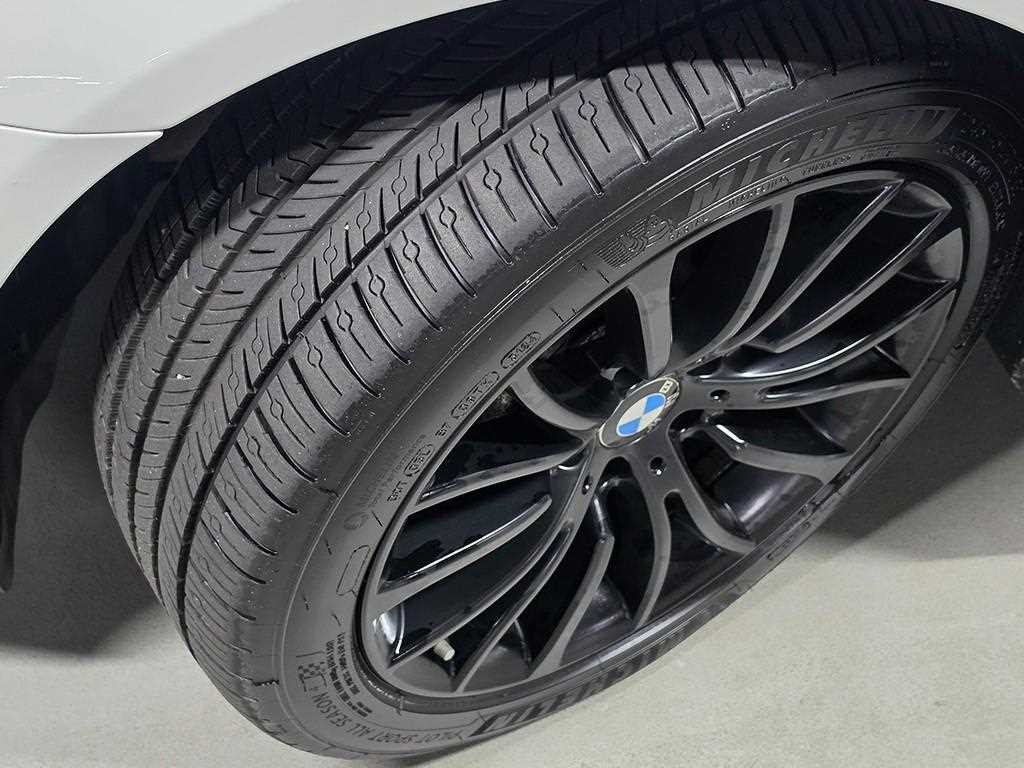 BMW 5시리즈 5시리즈 (F10) 528i xDrive M 에어로 다이나믹 이미지 7