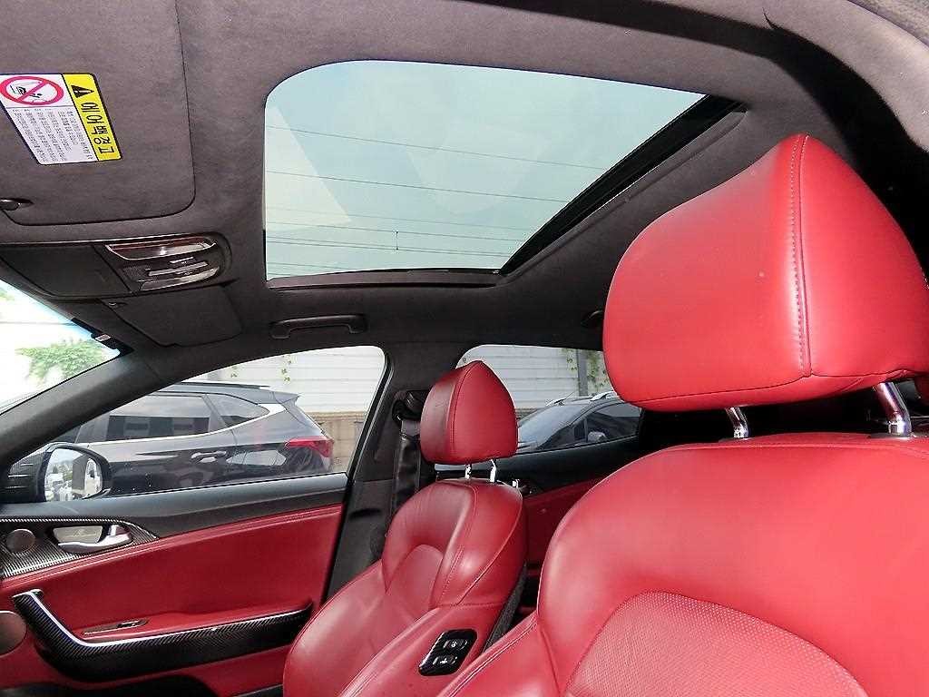 기아 스팅어 가솔린 3.3 터보 AWD GT 이미지 15