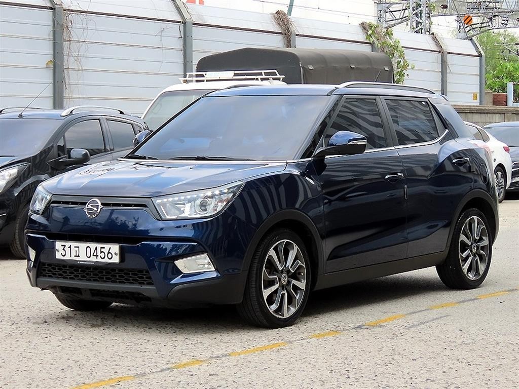 KG모빌리티(쌍용) 티볼리 디젤 2WD 1.6 VX 이미지 2
