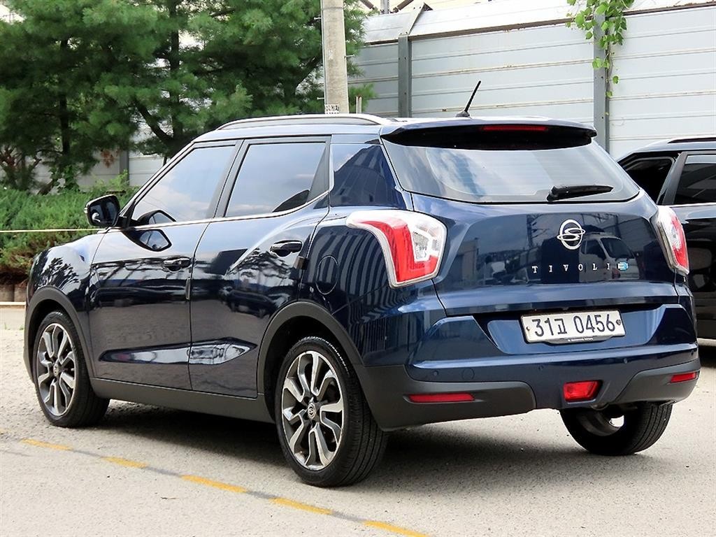 KG모빌리티(쌍용) 티볼리 디젤 2WD 1.6 VX 이미지 3
